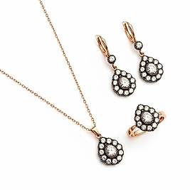 Elmas Montürlü Damla Model 925 Ayar Gümüş Set – Zarafet Serisi