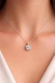 925 Ayar Gümüş Baget Taşlı Zarif Kolye