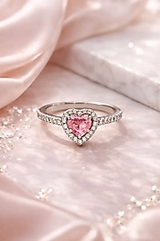 Kalbimin Işıltısı Pembe Kalp Yüzük